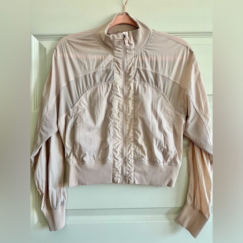 Lululemon Cropped Windbreaker Jacket